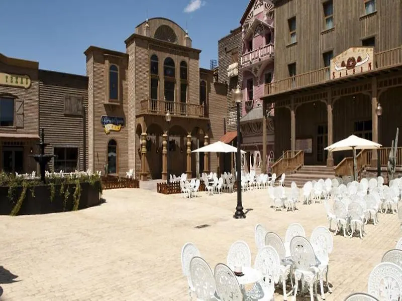 PortAventura Hotel Gold River: Theme Park Access Included Salou 4*,