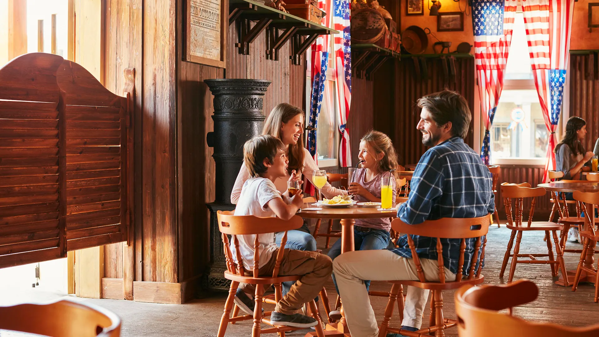 PortAventura Hotel Gold River: Theme Park Access Included Salou