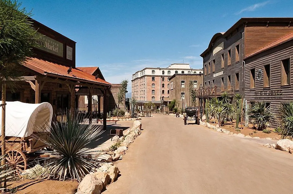 PortAventura Hotel Gold River: Theme Park Access Included Salou