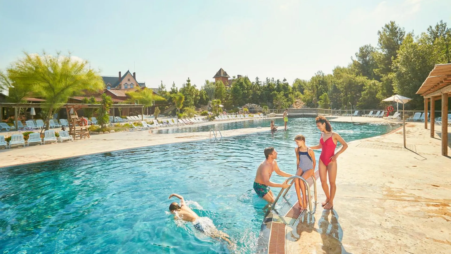 PortAventura Hotel Gold River: Theme Park Access Included Salou